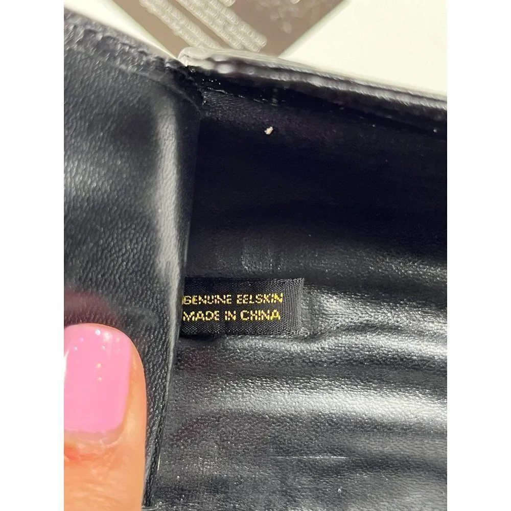 Austin Grey Geniune Eelskin Trifold Keyholder Snap Wallet Black Unisex